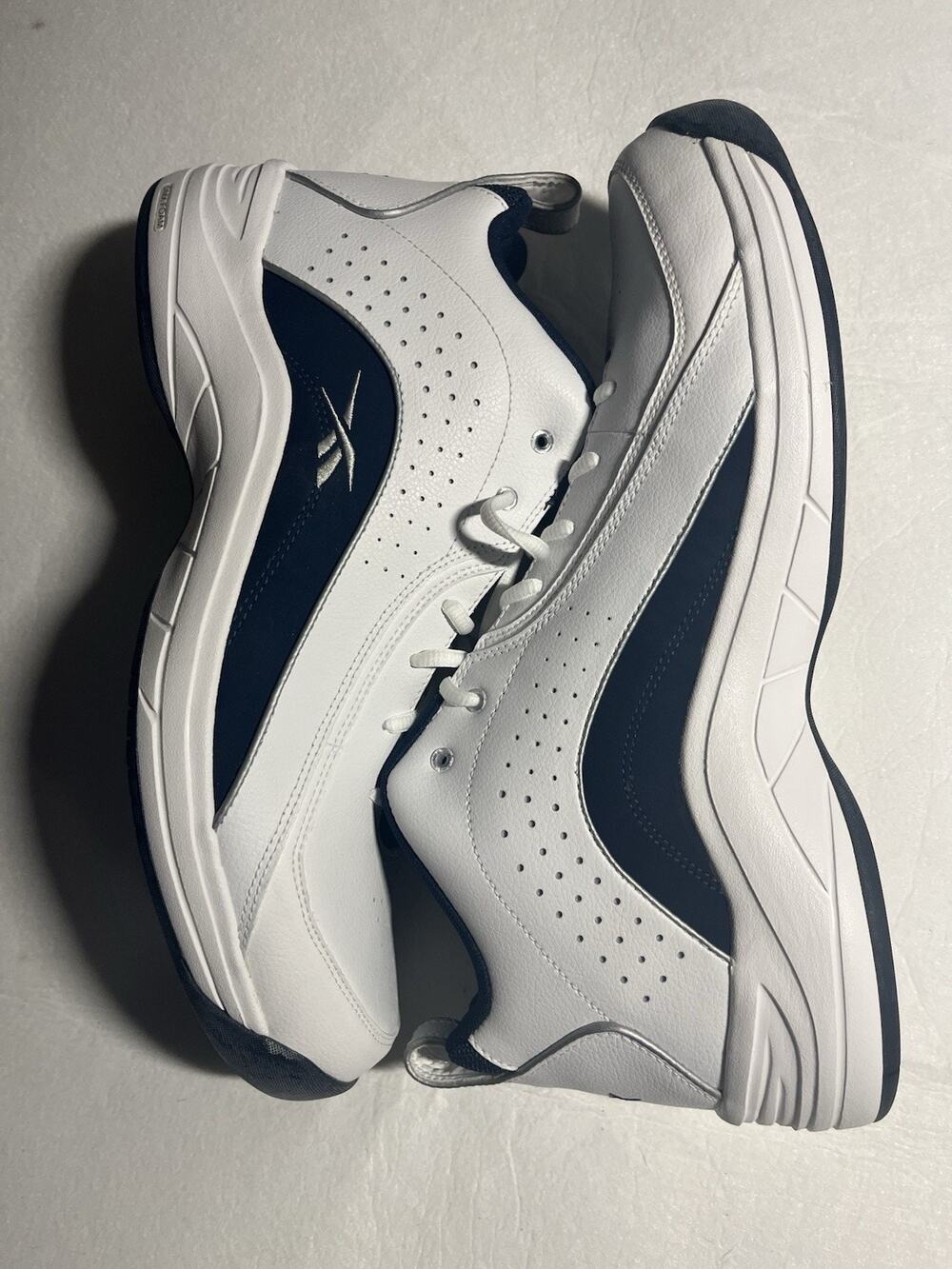 NEW Reebok RBK Jump Ball Mid Basketball Shoes Men’s 14 White Navy 4-258847 NIB